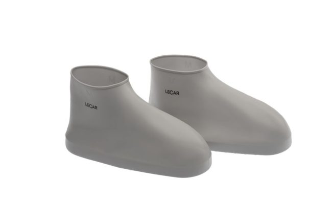 Комплект защитных чехлов на обувь  (2 шт), размер M (35-40) LECAR